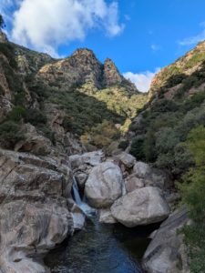 Lire la suite à propos de l’article Stage grandes voies Terrain d’Aventure : Caroux novembre 2025